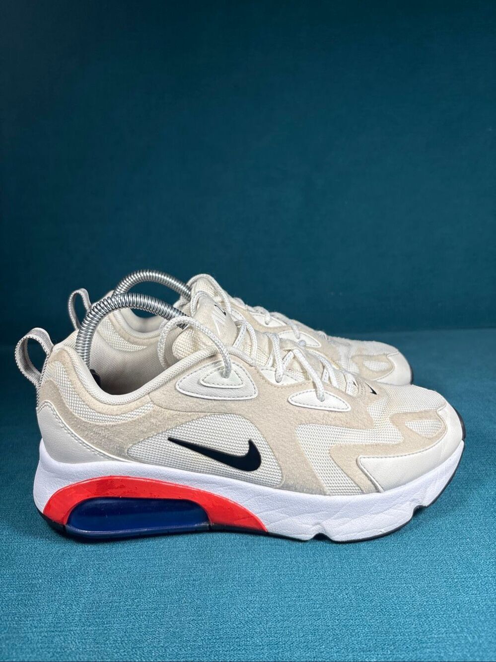 Nike Air Max 200 Summit White Bright Crimson Women's Size 9 Sneakers AT6175-100 - Picture 3 of 8